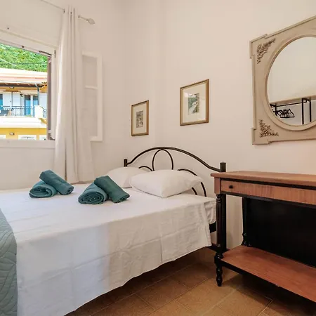 Aethra Country 3-floor Slim By New Era Apartmán Áno Korakiána